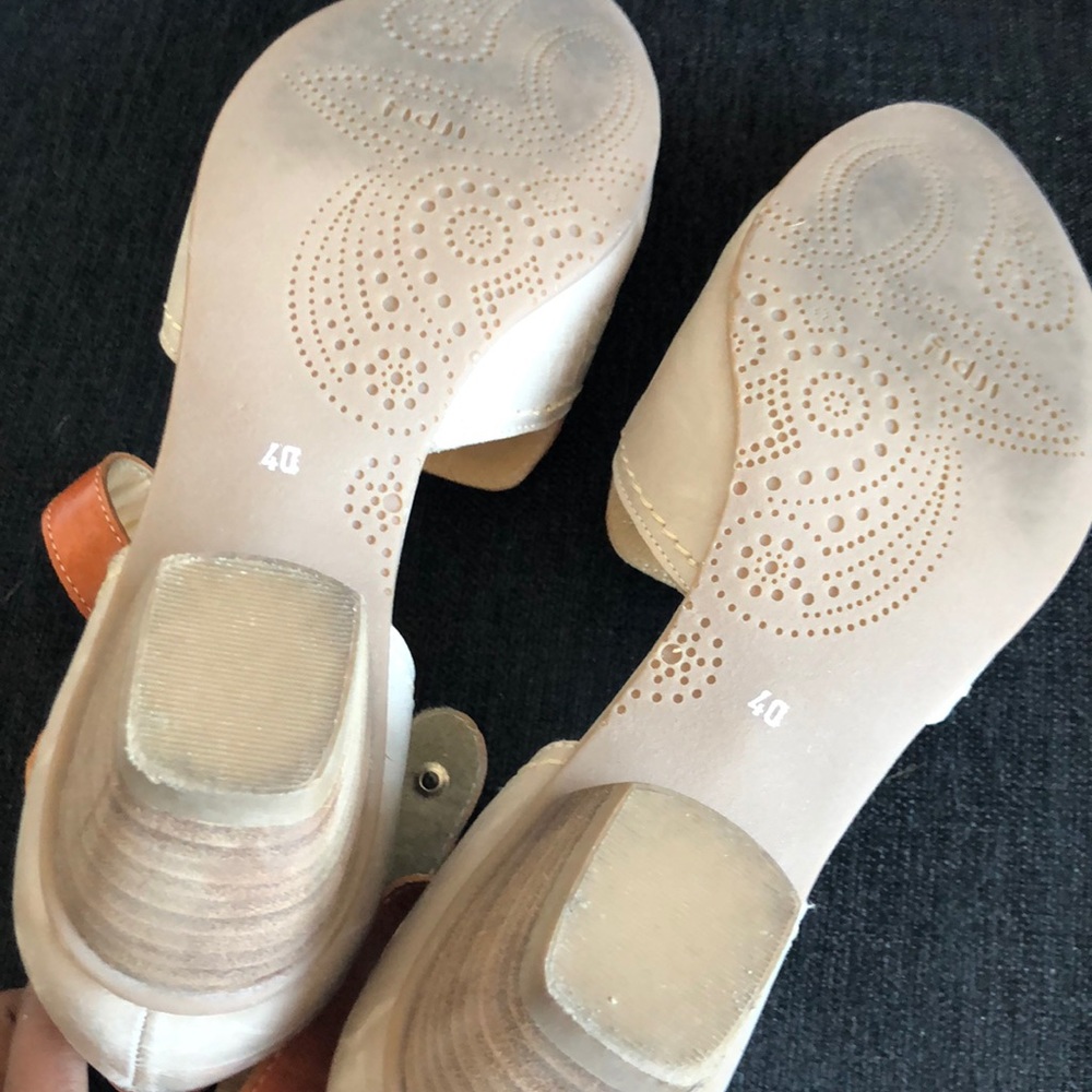 Shoes - Picture 6 of 6